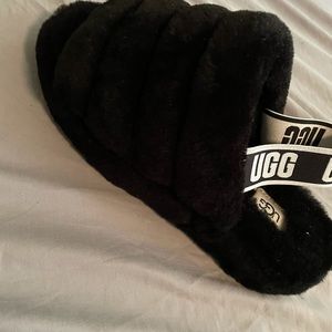Ugg fuzzy slides